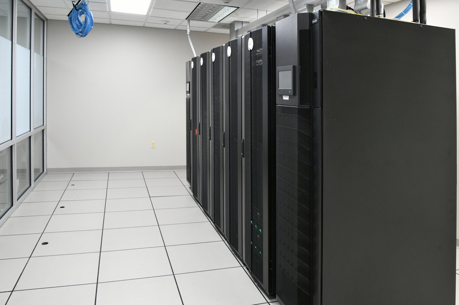 Instalacje elektryczne w Data Center – Redundancja i niezawodność