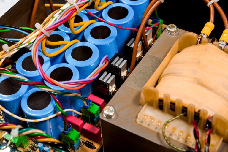 Kompensatory harmonicznych – Eliminacja zakłóceń w sieci elektrycznej