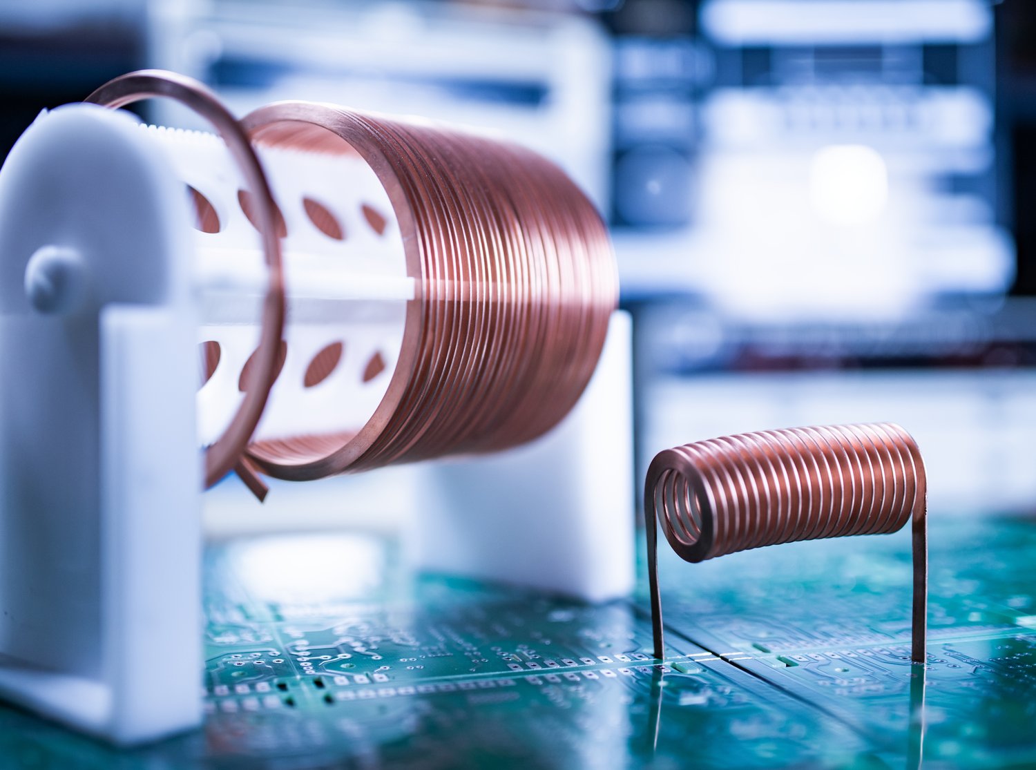 Elektromagnetyczna kompatybilność EMC – Normy i praktyczne rozwiązania