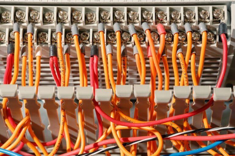 Sieci elektroenergetyczne TN-S – Zasady projektowania i modernizacji