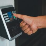 Systemy kontroli dostępu – Integracja z automatyką budynkową