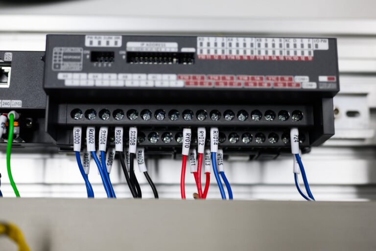 Systemy sterowania oświetleniem DALI – Integracja i programowanie