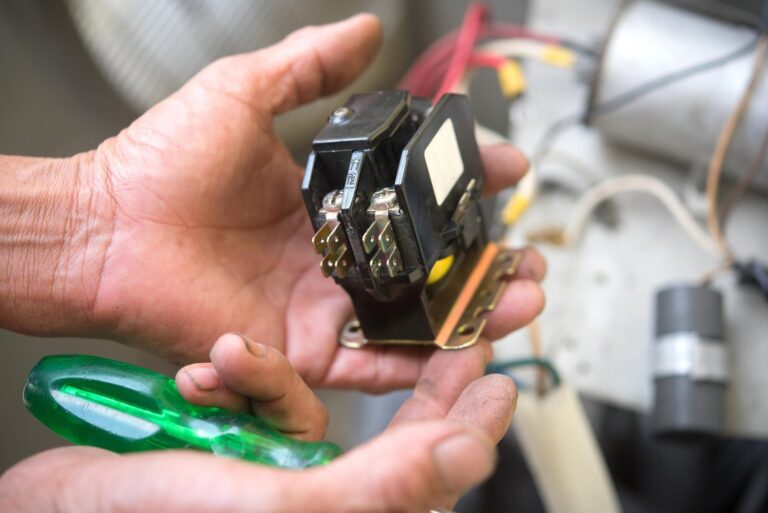 Zabezpieczenia silników elektrycznych – Dobór i konfiguracja układów
