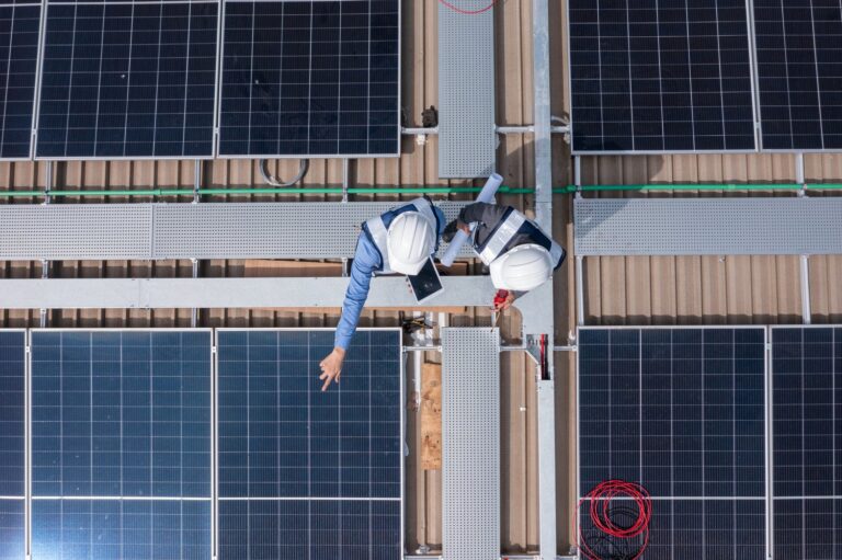 Jak wybrać i zainstalować panele fotowoltaiczne dla optymalnej produkcji energii
