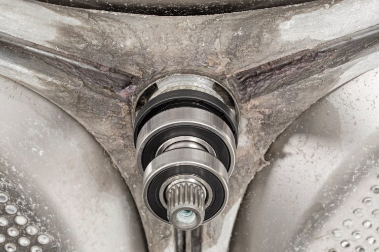 Praktyczne porady przy instalacji syfonu do pralki w łazience