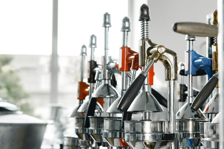 Co to jest grupa bezpieczeństwa i dlaczego jest ważna w instalacji