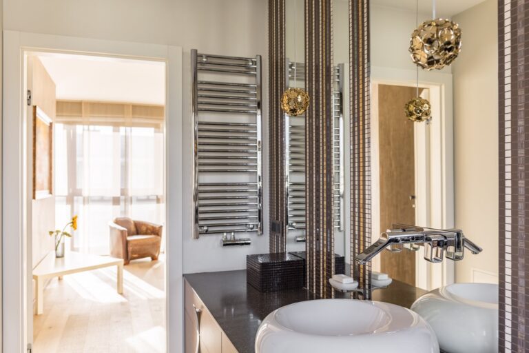 Jak wybrać idealny grzejnik łazienkowy dla Twojego domu