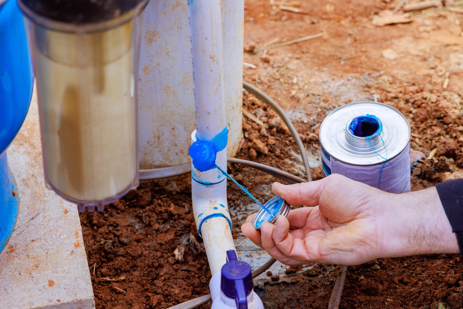 Jak uszczelnić połączenia gwintowane w instalacji hydraulicznej