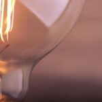 Dlaczego migają żarówki halogenowe i jak rozwiązać ten problem