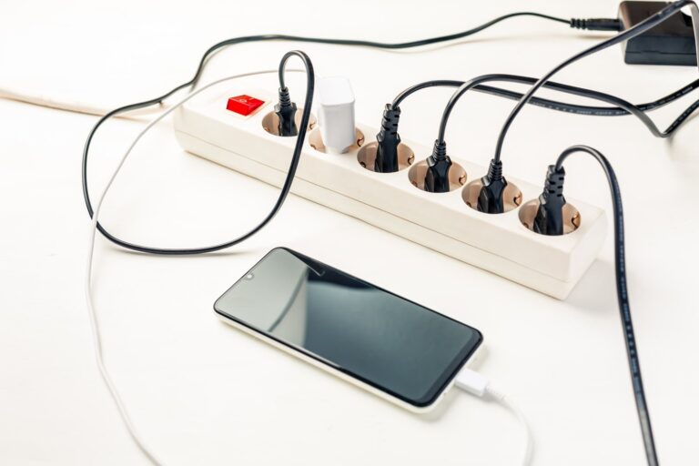 Dlaczego słabo działają urządzenia podłączone do przedłużacza