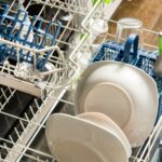 Jak prawidłowo podłączyć syfon do zmywarki bez wezwania hydraulika