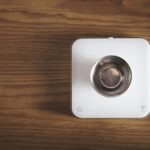 Jak zamontować czujnik ruchu do oświetlenia w garażu