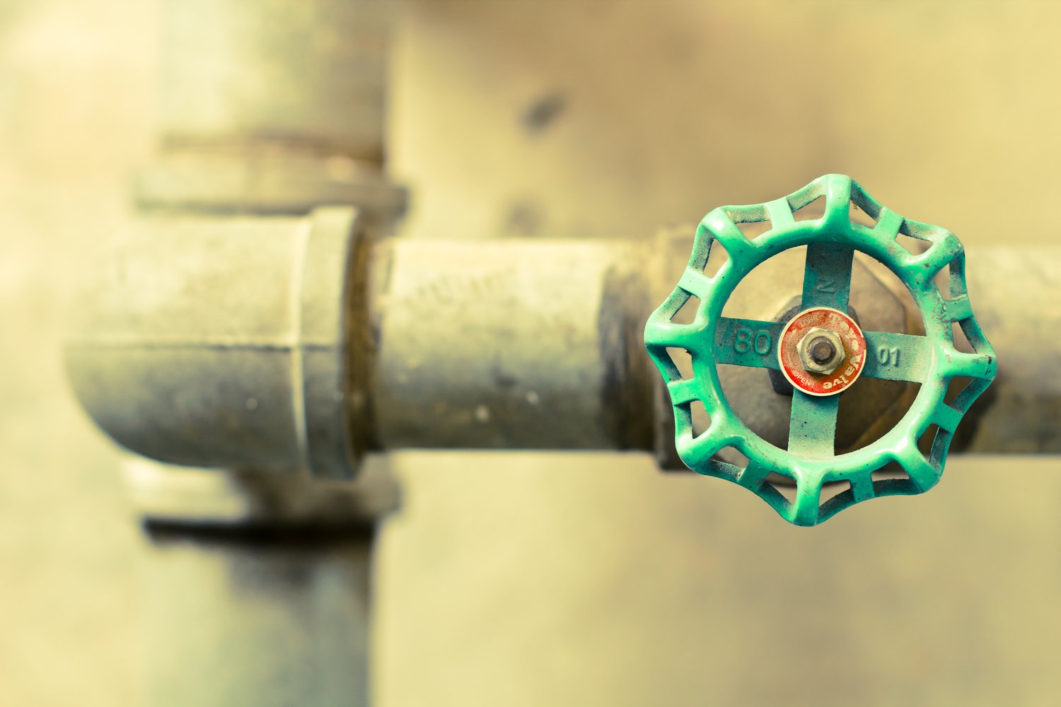 Jak prawidłowo zamontować zawór odcinający przy wodomierzu