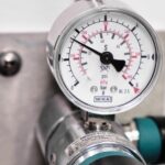 Jak wybrać odpowiedni reduktor ciśnienia do mieszkania w bloku